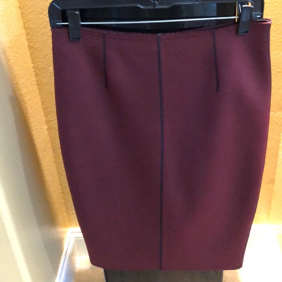 Ann Taylor Size “0” Burgundy Tapered Skirt - Picture 1 of 4